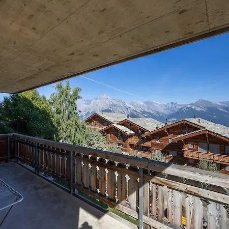 Cosy With A Beautiful View - 50m From Lift